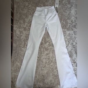 Alo yoga white bootcut leggings